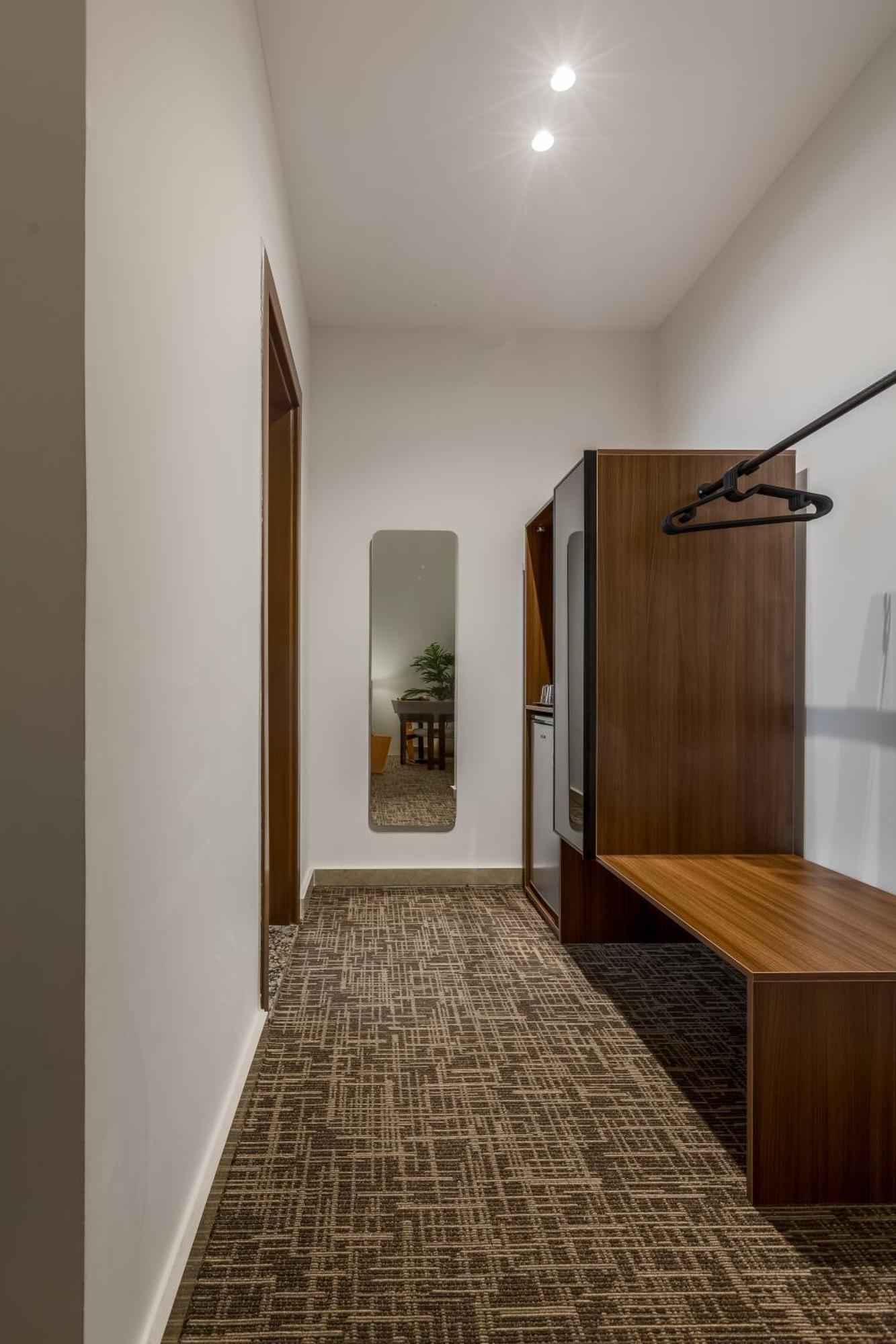 Livingville The Two-Fifty Cairo Exterior photo